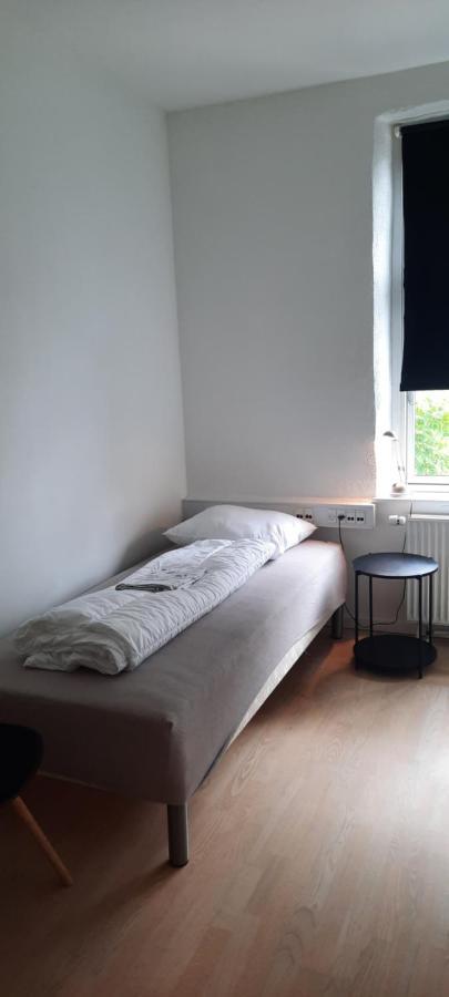 Private Room In A Shared Apartment Odense Eksteriør bilde