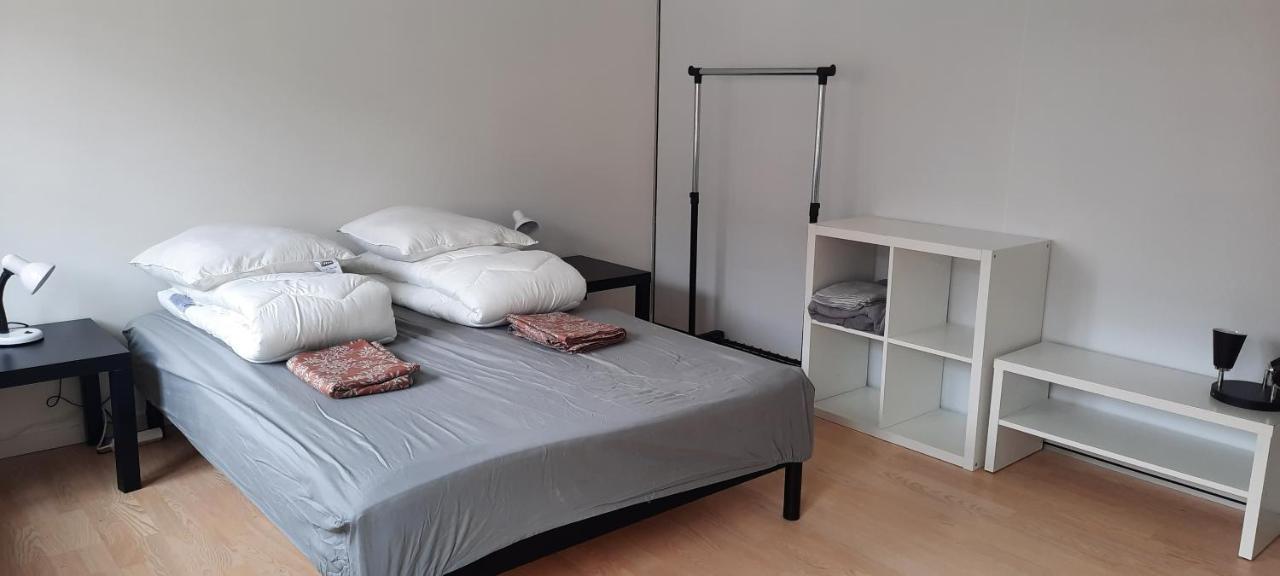 Private Room In A Shared Apartment Odense Eksteriør bilde