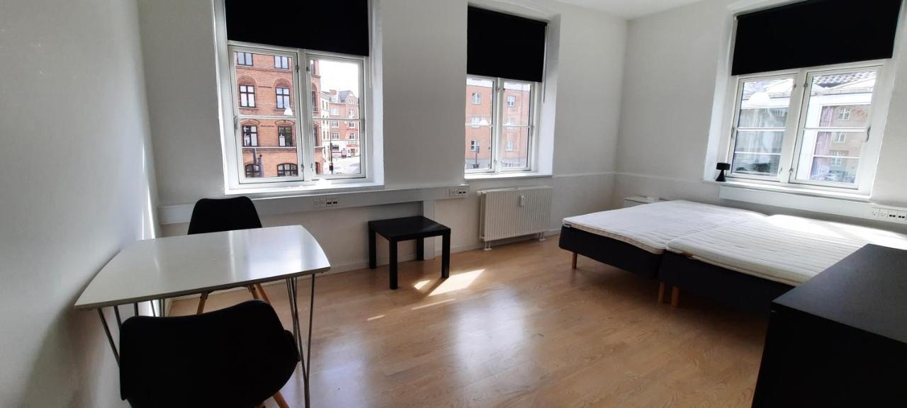 Private Room In A Shared Apartment Odense Eksteriør bilde